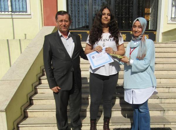 Öğrencimiz Melike KAYNAR, 2.Genç Yazarlar Yarışmasında Ödül Almaya Hak Kazandı