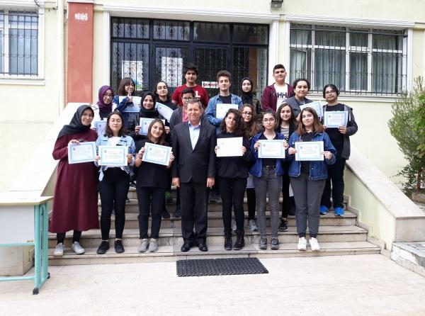 10 Mayıs 2019 Tarihli İstiklal Marşı Töreninde Öğrencilerimizi Ödüllendirdik